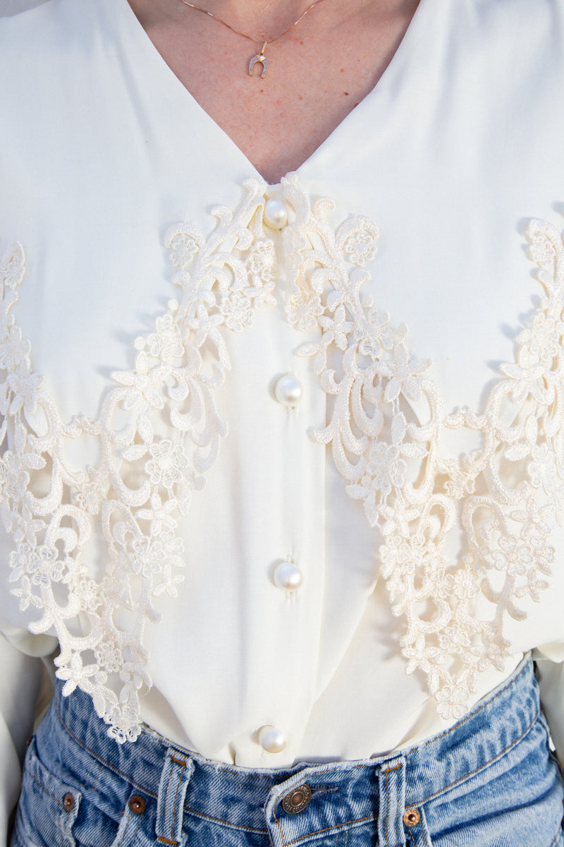1980s Lace Dagger Collar Blouse