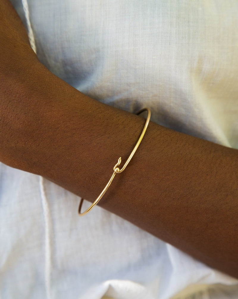 14k Hook Bracelet