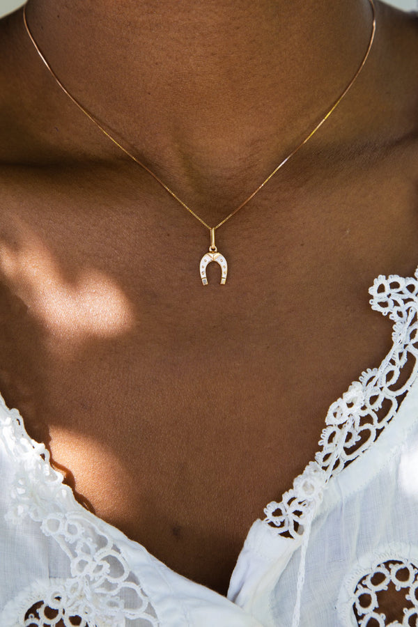 Vintage 14 Kt Gold Horse Shoe Charm Necklace