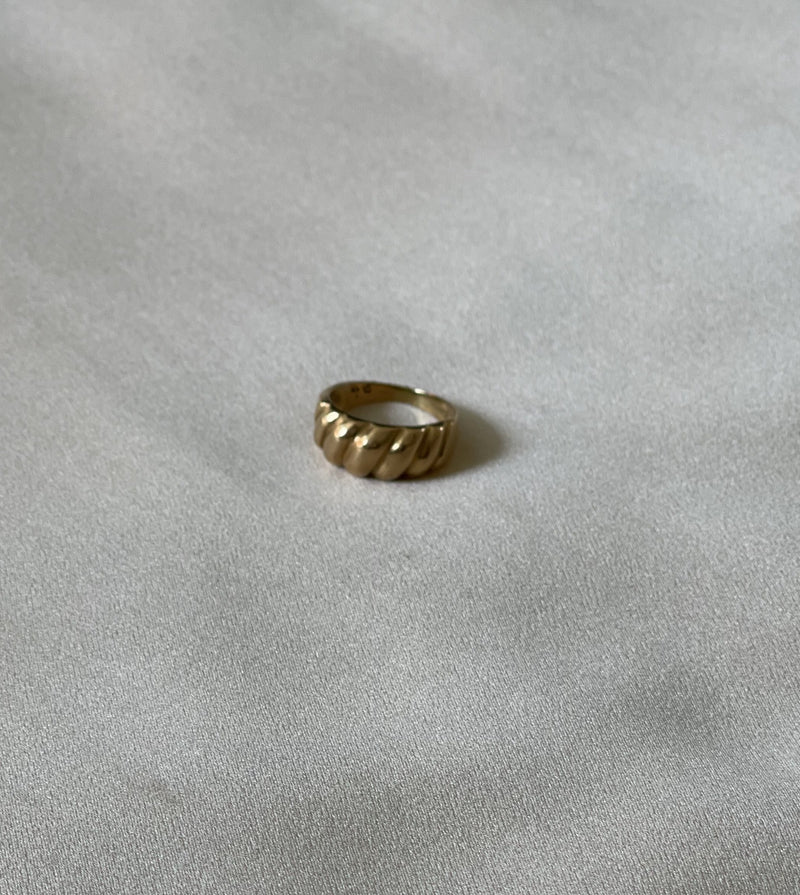 1940s Yellow Gold Rope Ring