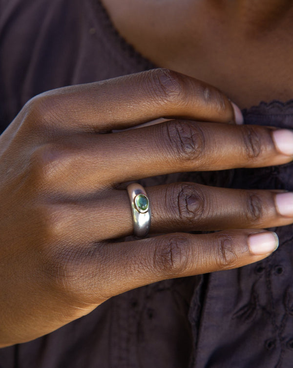 1990s Sterling Silver and Peridot Ring