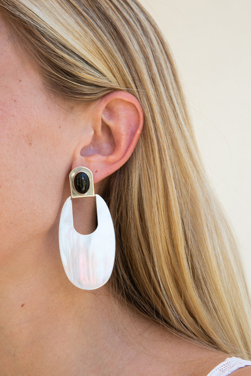1950s-1960s Sterling Silver and Onyx Earring
