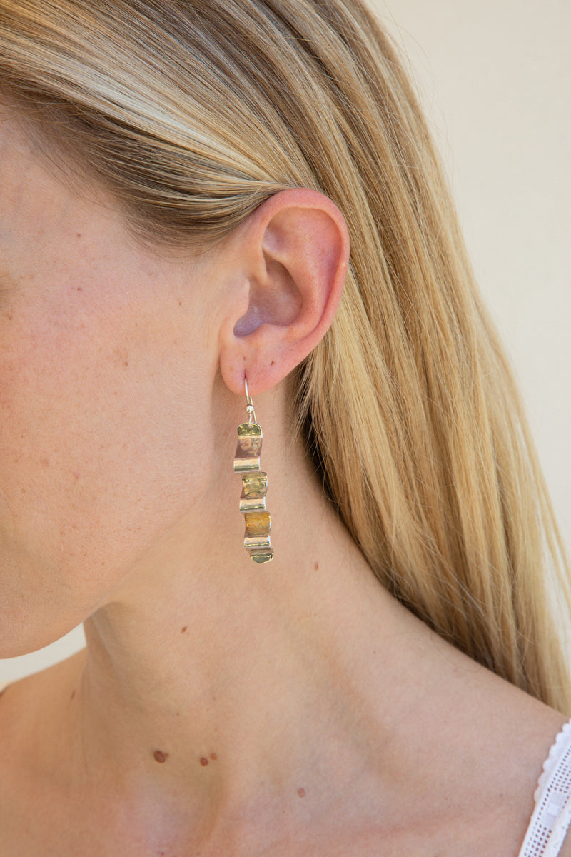1980s Sterling Silver Wave Earring
