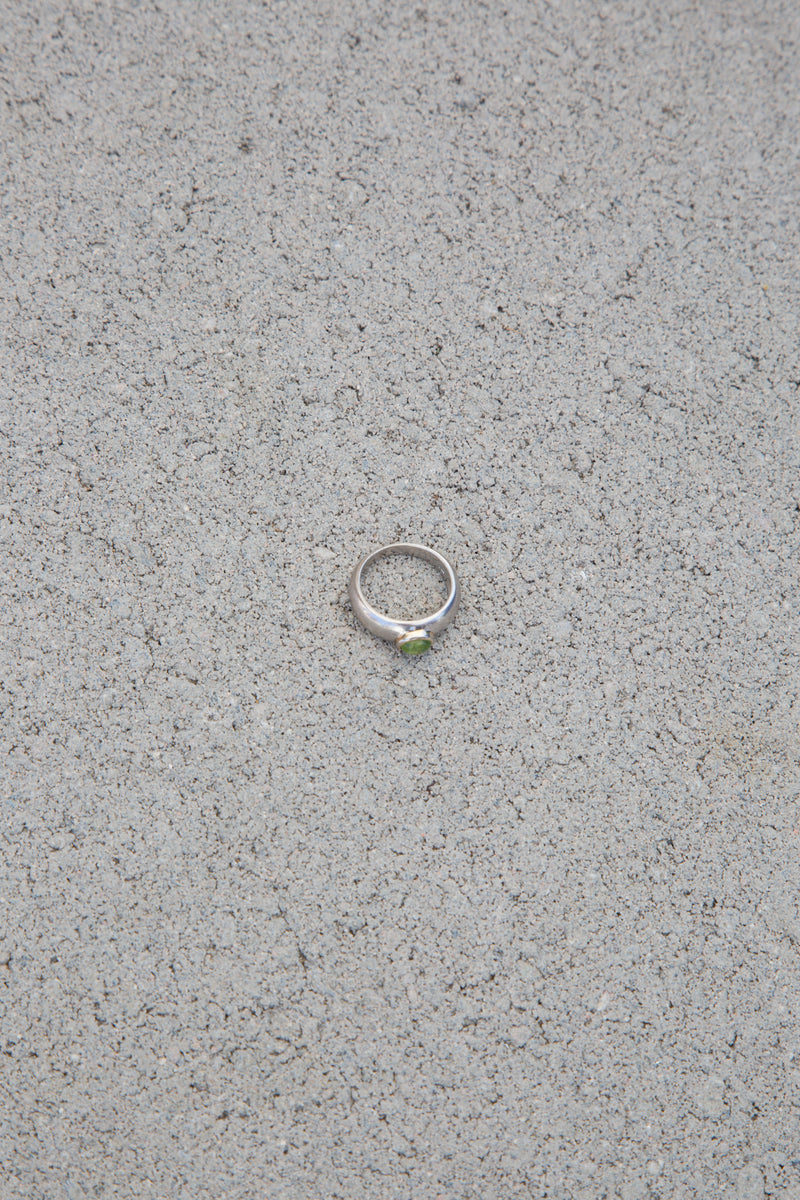 1990s Sterling Silver and Peridot Ring