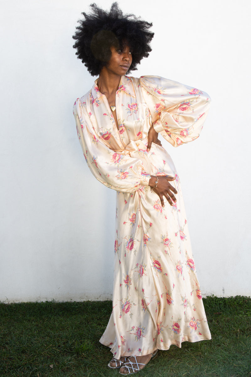 1930s Balloon Sleeve Silk Floral Dressing Gown