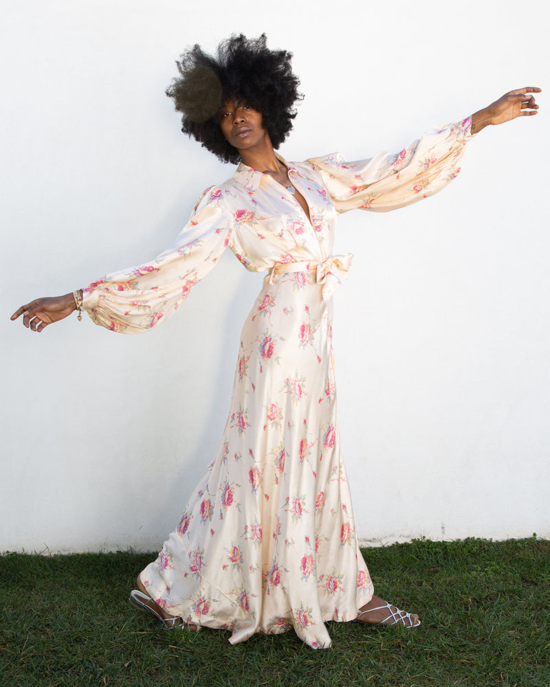 1930s Balloon Sleeve Silk Floral Dressing Gown